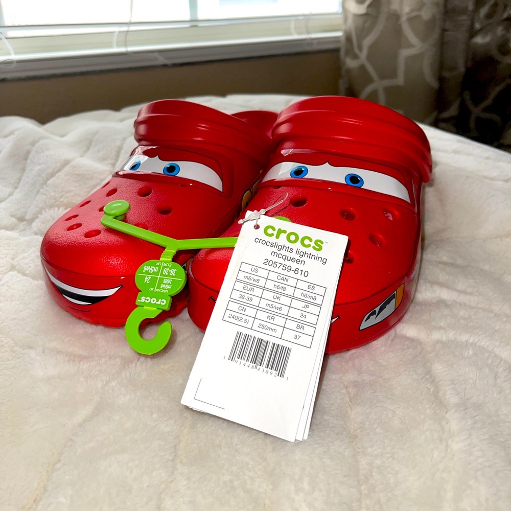 Lightning McQueen Crocs